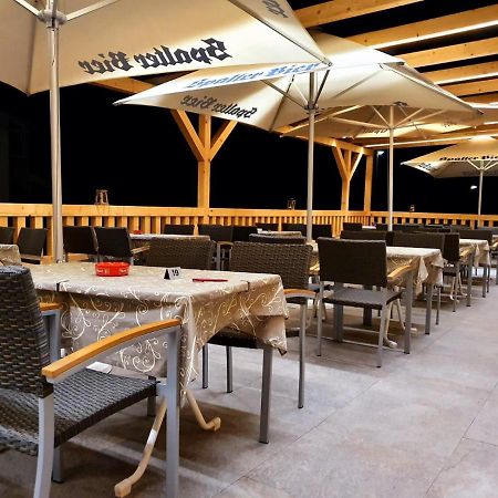 施帕尔特 Zum Lindenwirt酒店 外观 照片