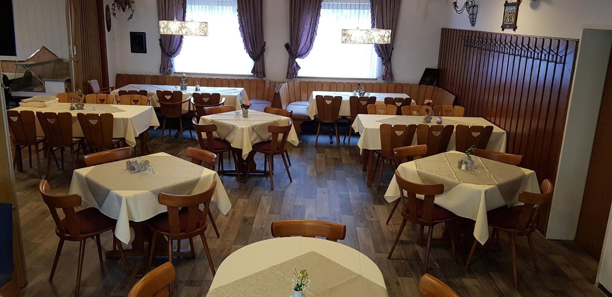 施帕尔特 Zum Lindenwirt酒店 外观 照片